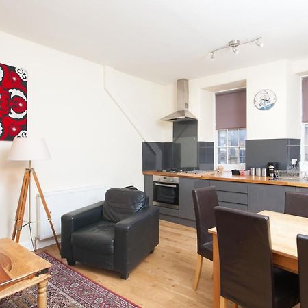 Cozy Apartment Beside Edinburgh Castle!!! المظهر الخارجي الصورة