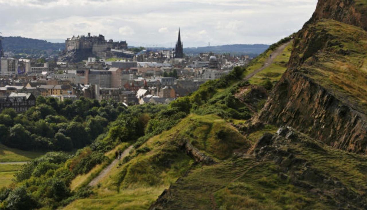 Cozy Apartment Beside Edinburgh Castle!!! المظهر الخارجي الصورة