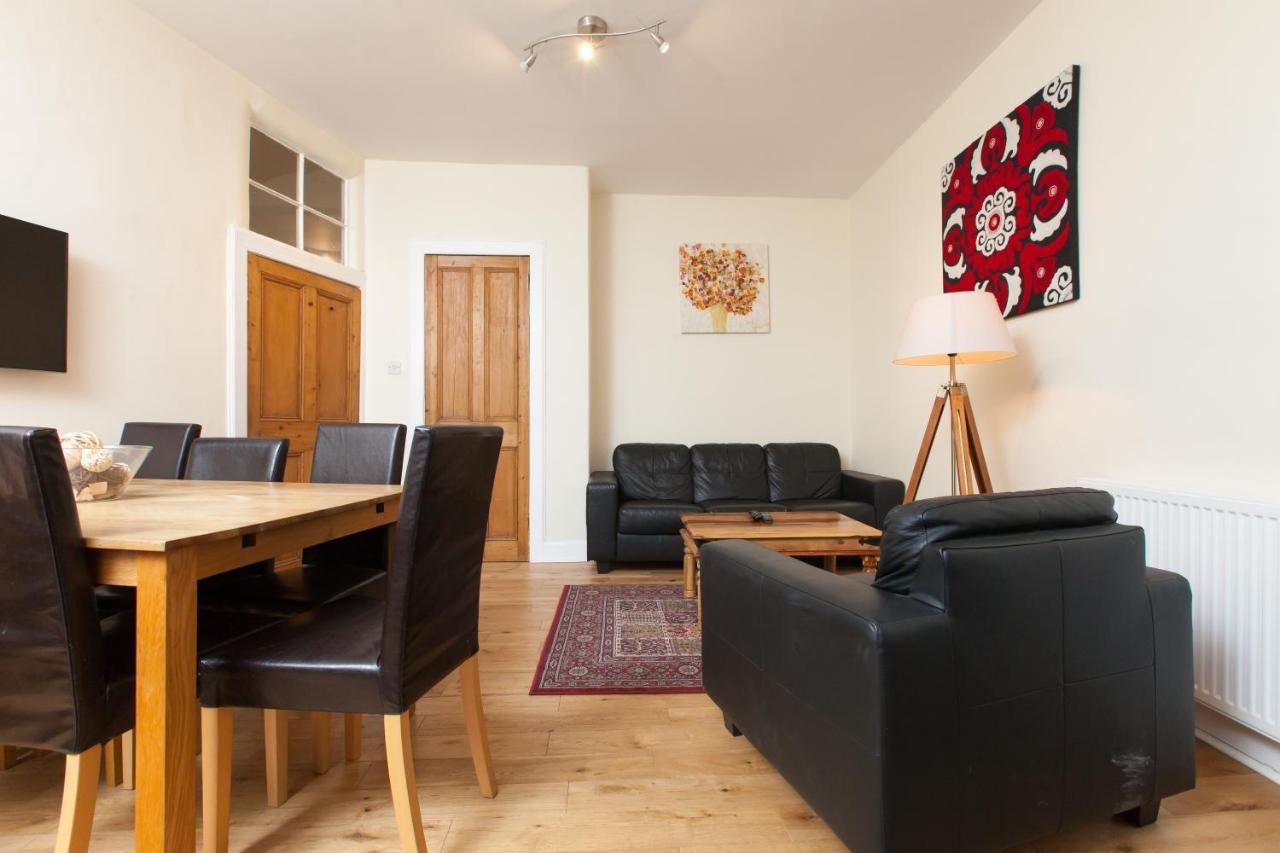 Cozy Apartment Beside Edinburgh Castle!!! المظهر الخارجي الصورة