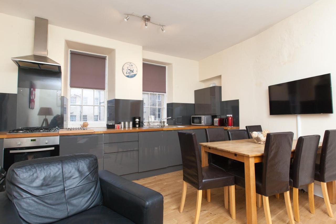 Cozy Apartment Beside Edinburgh Castle!!! المظهر الخارجي الصورة